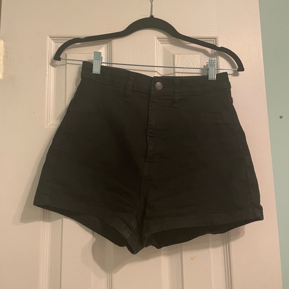 High Wasted Black Shorts
